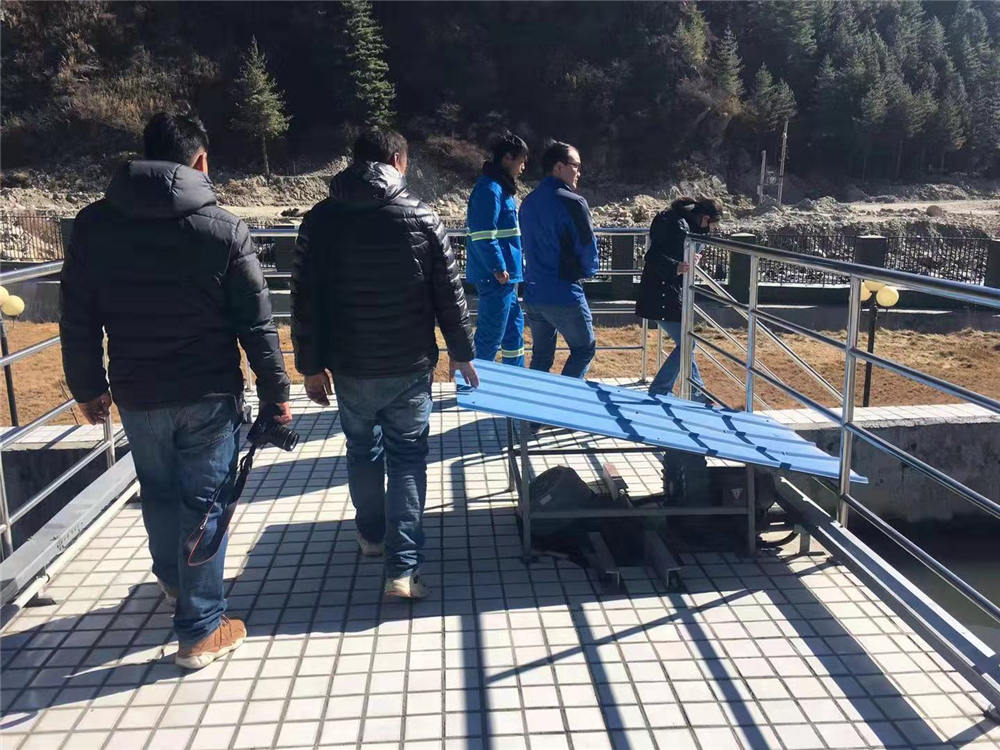 市環(huán)保局和縣環(huán)保局工作組蒞臨亞?wèn)|污水處理廠(chǎng)檢查工作